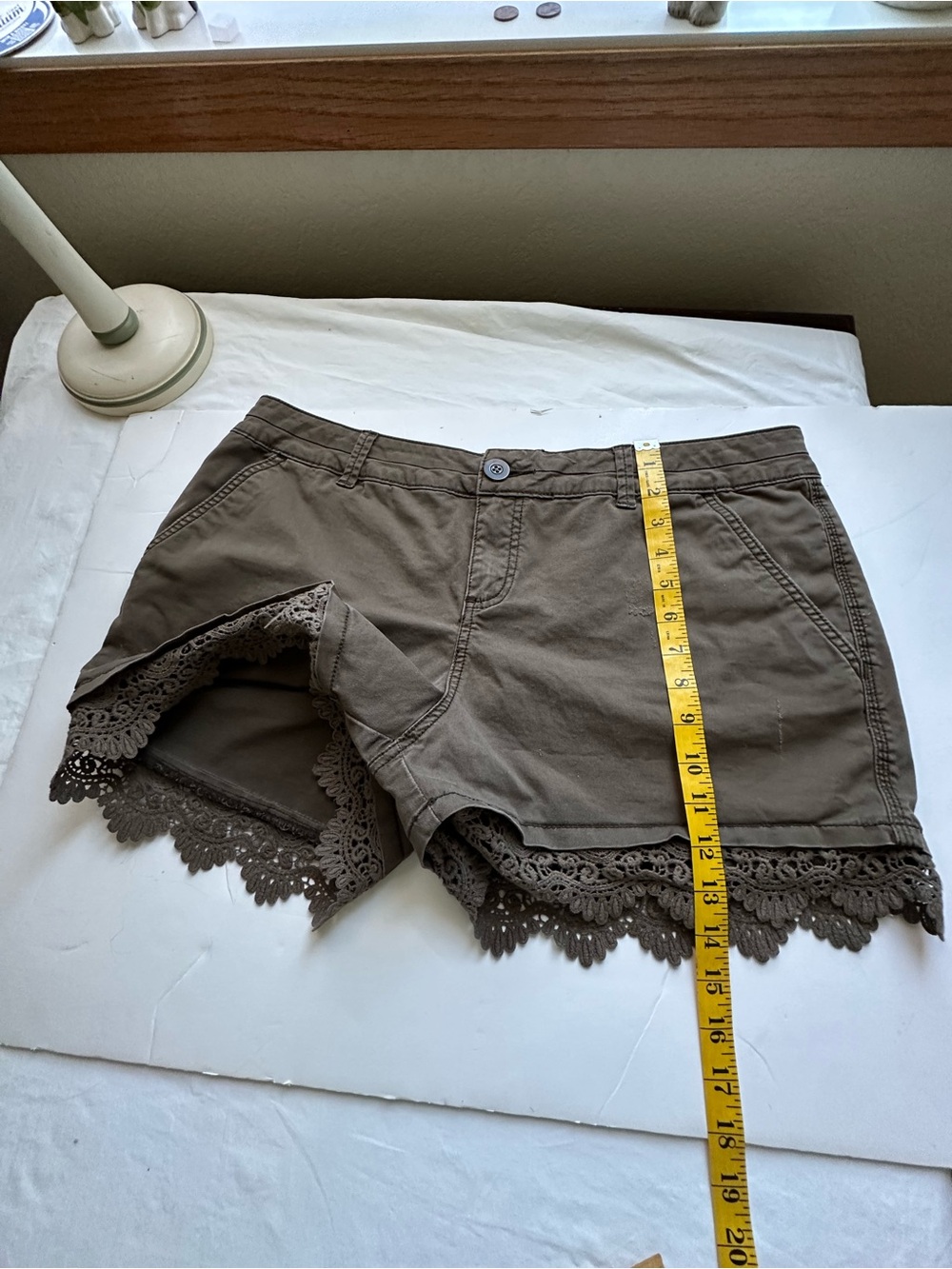 Maurices Distressed Olive Green Shorts Crochet Hem Size 15/16 - Picture 7 of 9